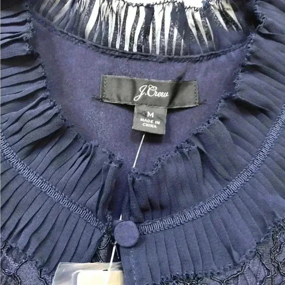 *NWT* J. Crew Women’s M Navy Blue Floral Lace Scalloped Hem Sleeveless Blouse - Picture 9 of 10